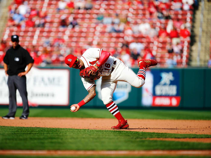 kolten-wong-nl-central-roundup-martell.jpg